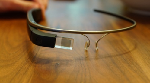 Developing apps for Google Glass by Marcio Valenzuela